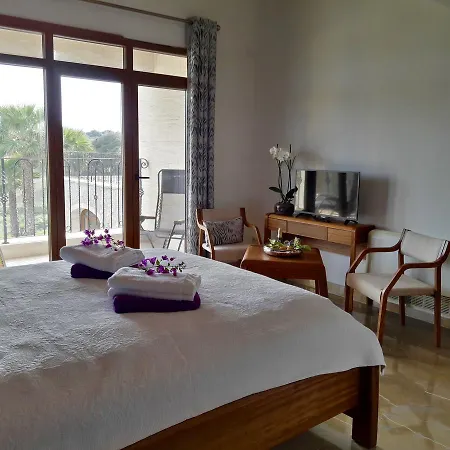 Finca Can Canti Bed & Breakfast
