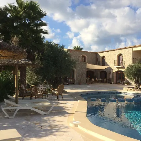 Finca Can Canti Bed & Breakfast *