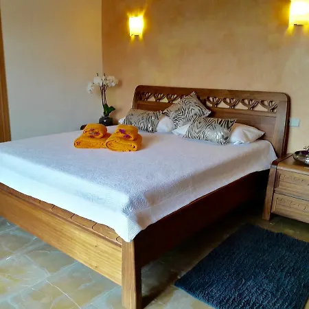 Finca Can Canti Bed & Breakfast *